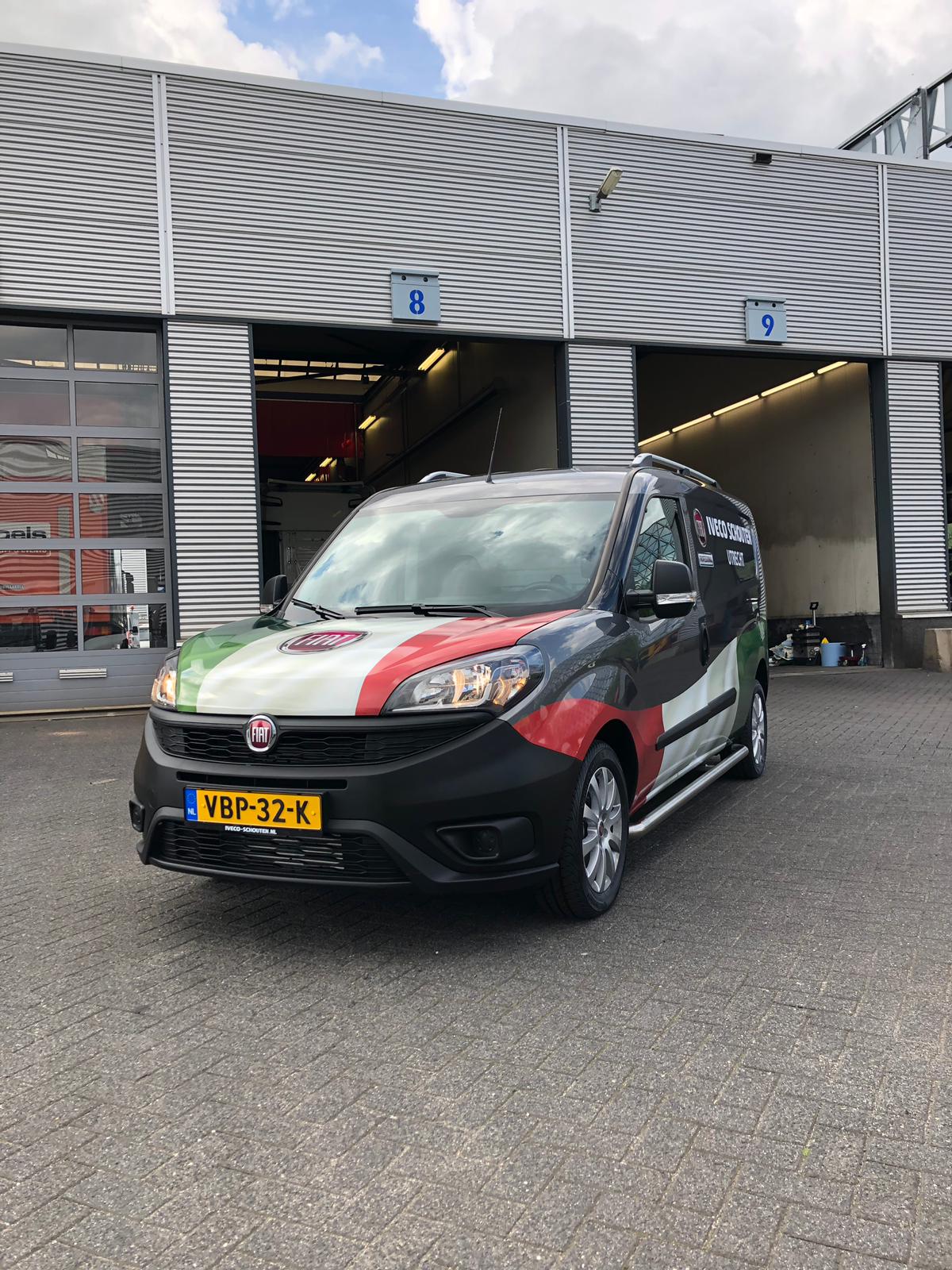 Auto belettering Iveco Schouten Utrecht